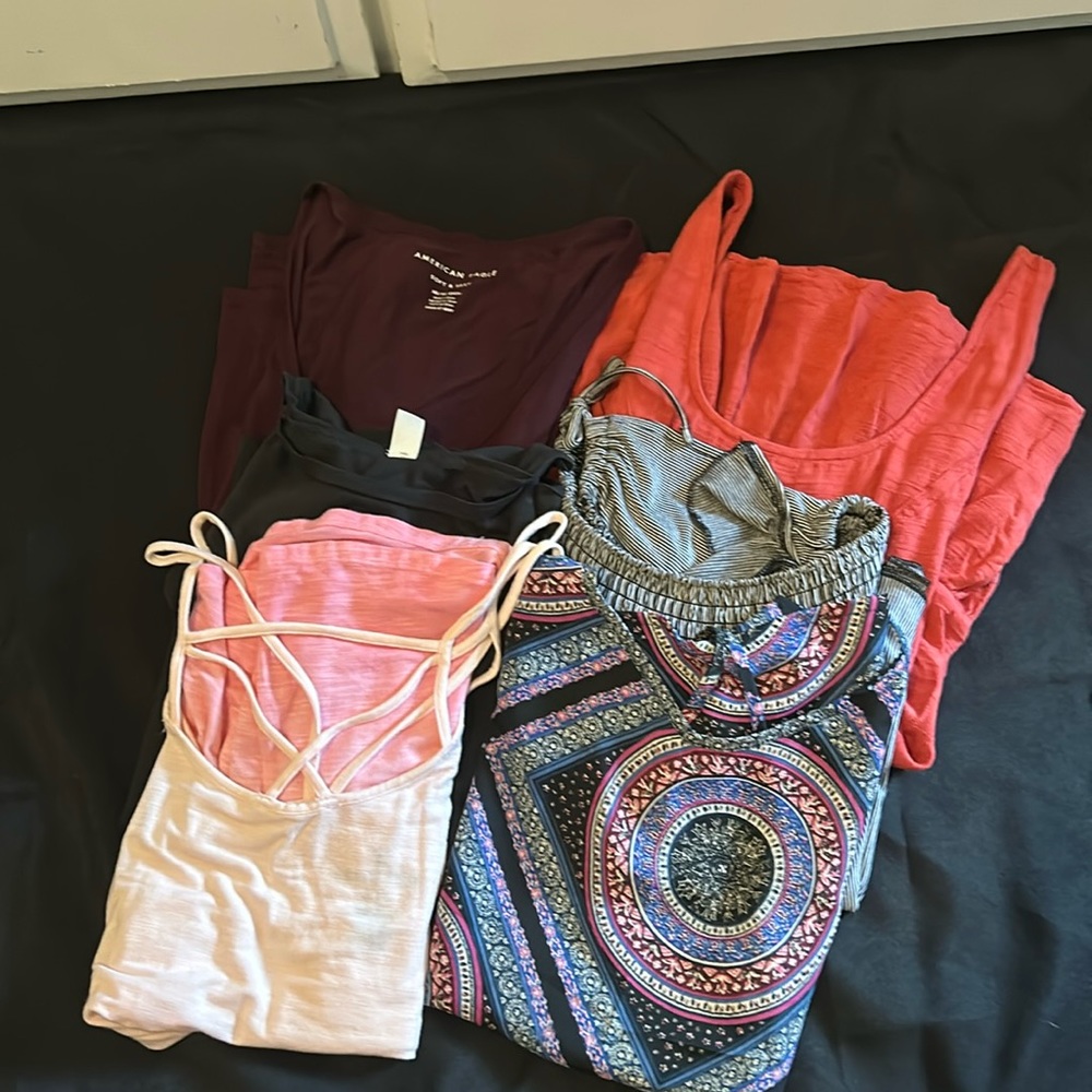 American Eagle 6 piece extra small shirt top lot